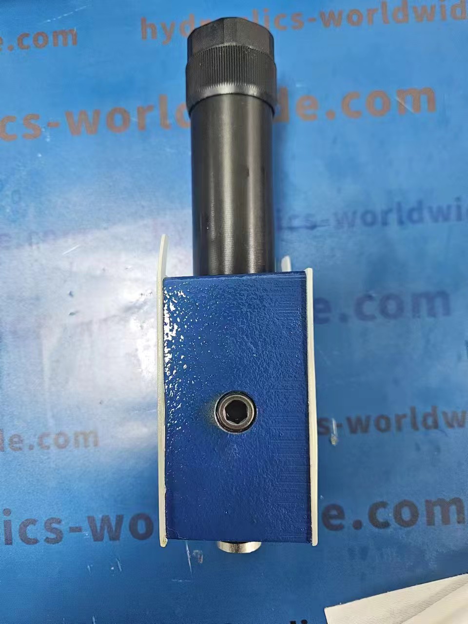 R900411246 PRESSURE RED.VALVE INTERMEDIATE PLATE ZDR10 DP1-5X/210YM - Image 4