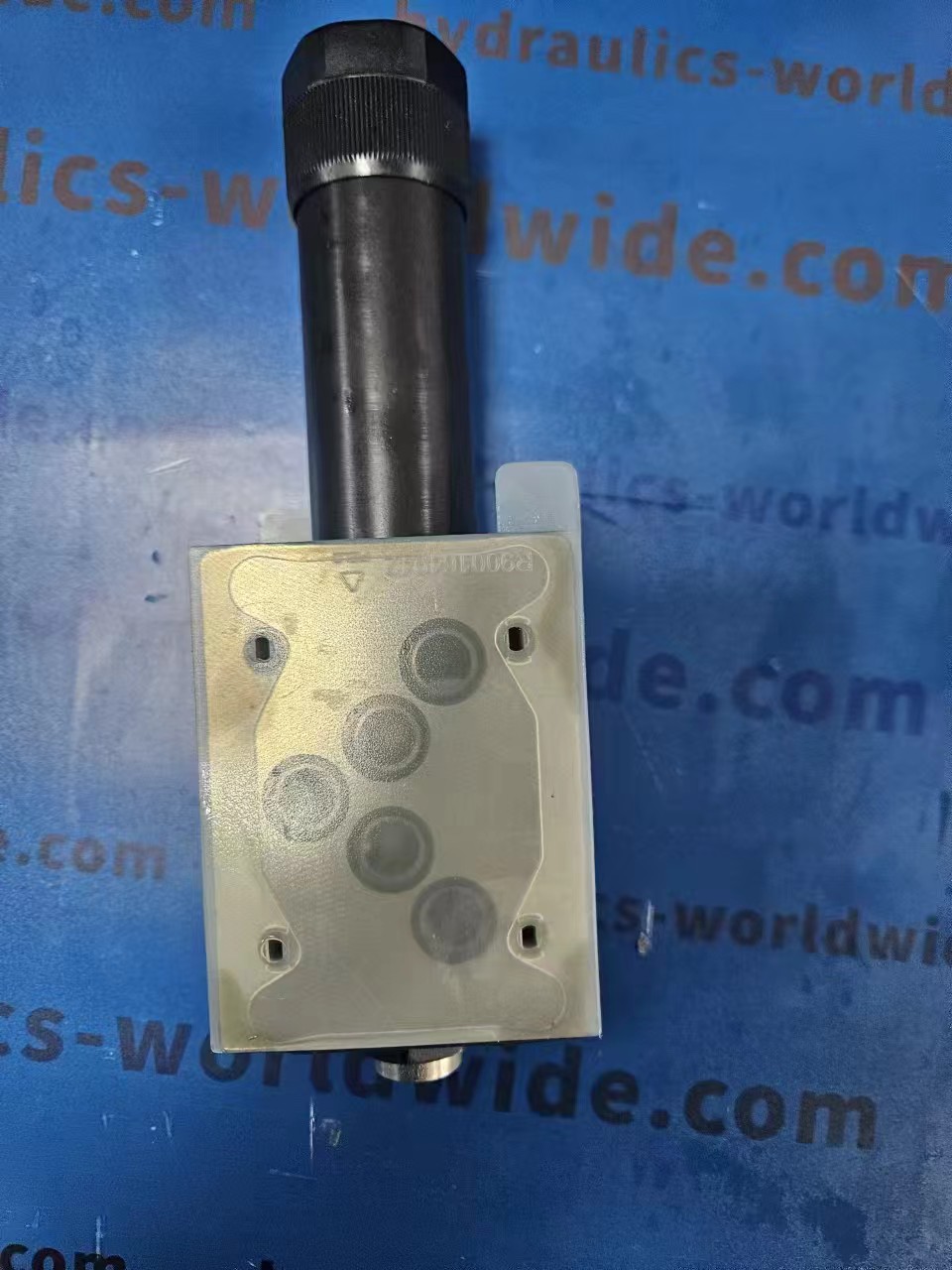 R900411246 PRESSURE RED.VALVE INTERMEDIATE PLATE ZDR10 DP1-5X/210YM - Image 5